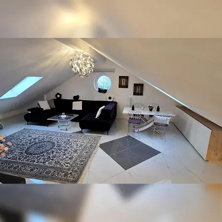Designer-apartment Mit Spa-badewanne Naehe Nuernberg 아파트 *