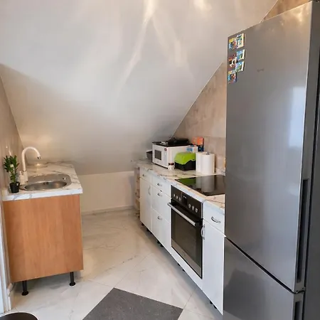 Designer-apartment Mit Spa-badewanne Naehe Nuernberg 아파트 Fürth