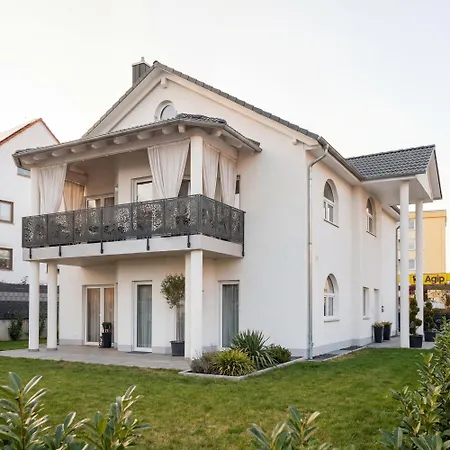 Designer-apartment Mit Spa-badewanne Naehe Nuernberg